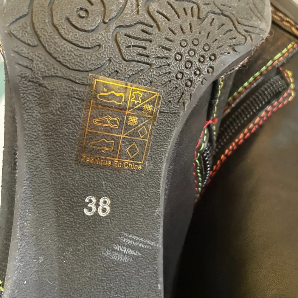 Women's L'Artiste Captivate - Black Leather Multi Color Stitching Size 7.5 EU 38